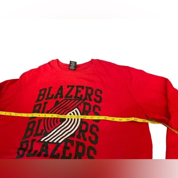 NBA women’s Blazer long sleeve pullover sweatshirt size XL red - Picture 3 of 6